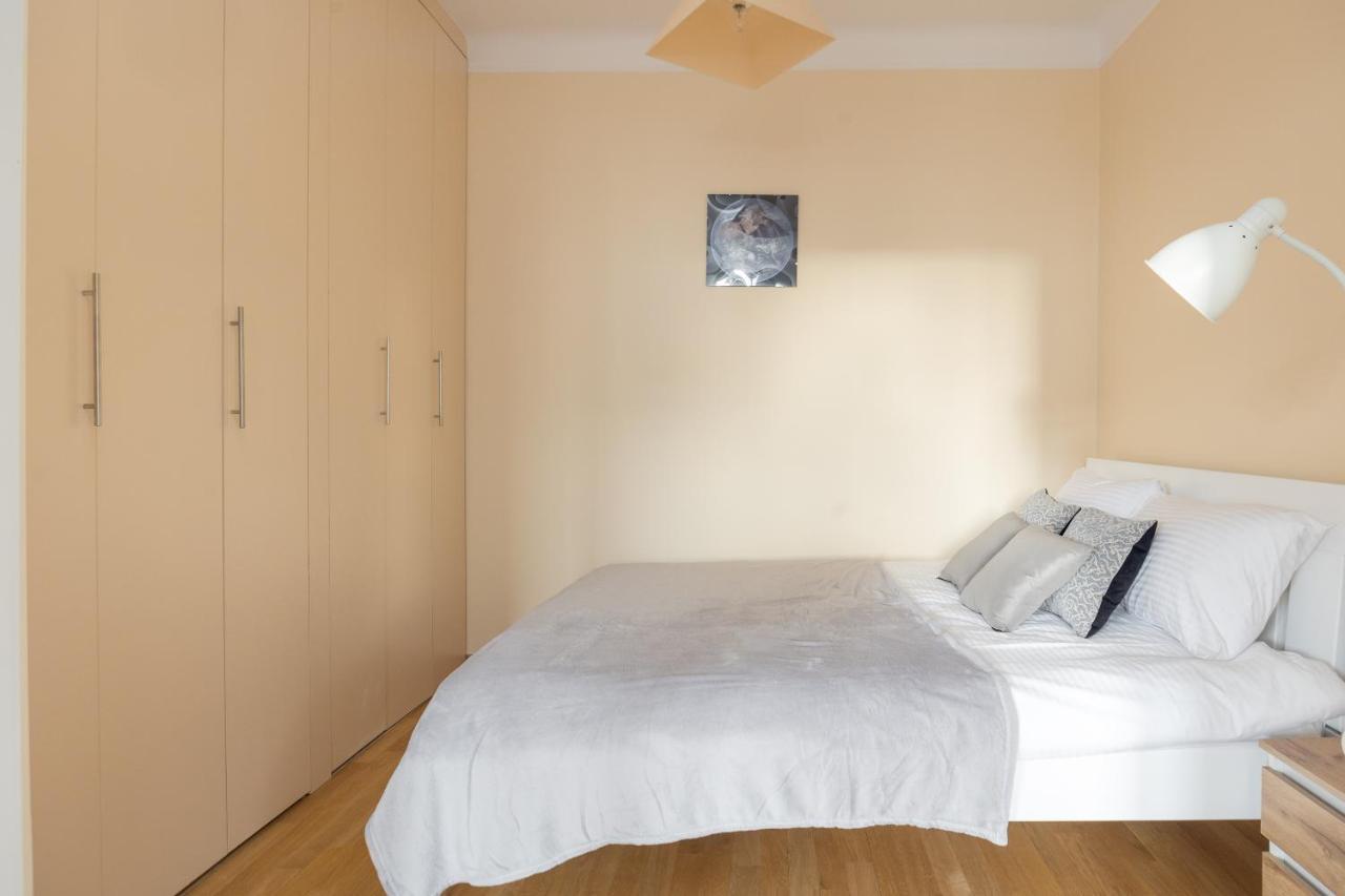 Metro Raclawicka Red Apartment 바르샤바 외부 사진