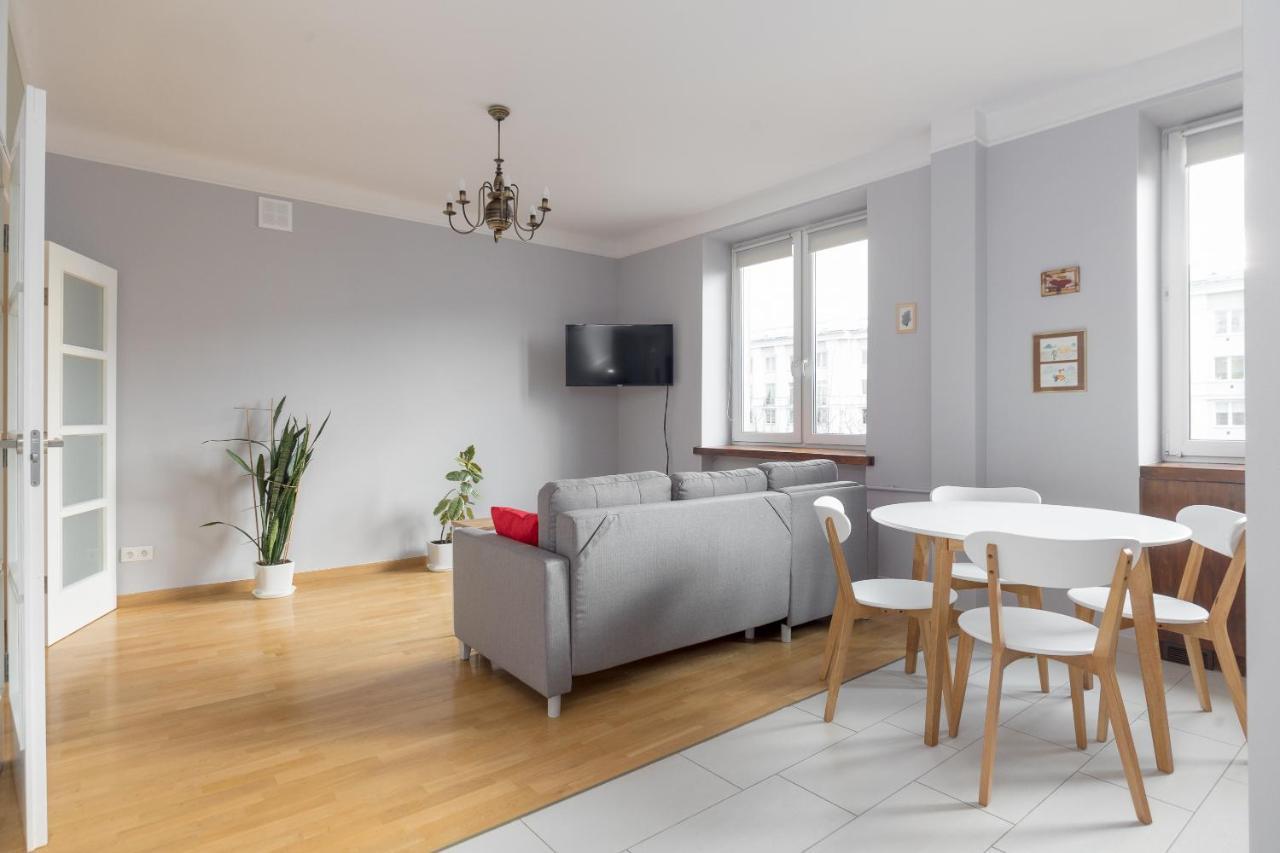 Metro Raclawicka Red Apartment 바르샤바 외부 사진